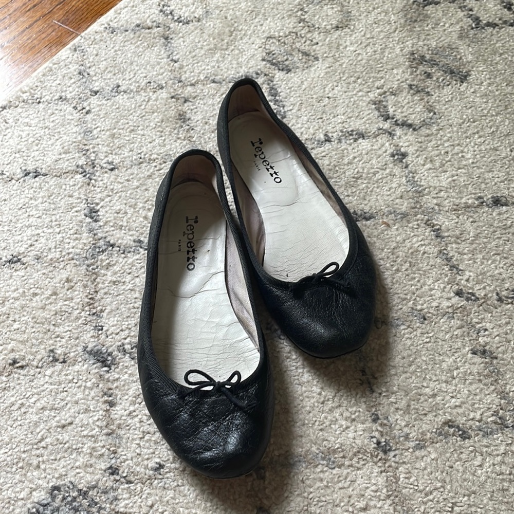 Repetto Black Leather Ballet Flats